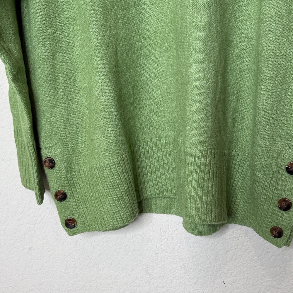 Green Women's Sweater size L NWT - Picture 4 of 8